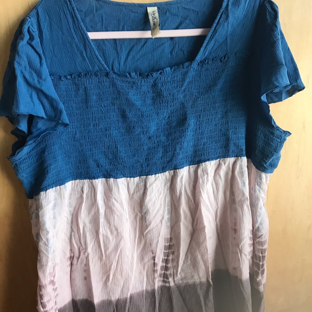 LA Blues three toned shirt, 22/24